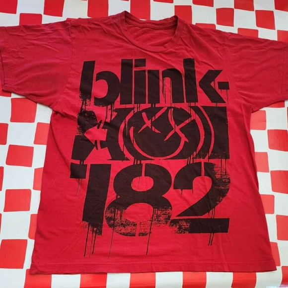 Red Blink182 shirt - Picture 1 of 1